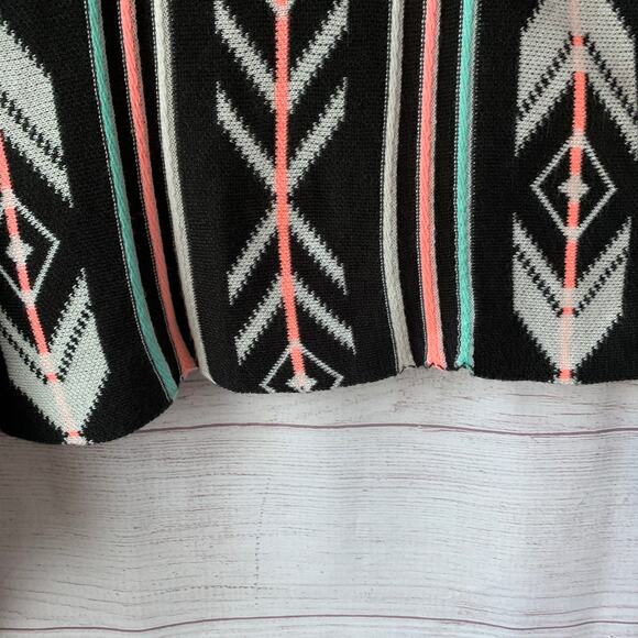 Eyeshadow Geometric Print Cardigan Sweater Open Front Asymmetrical Bottom Size S - Picture 14 of 15